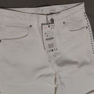 Zara White Denim Jeans with Studded Detail Straight Leg Size 4